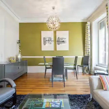 Superbe 3 Pieces 100m2 6 Triangle D'or ليون
