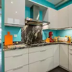 Superbe 3 Pieces 100m2 6 Triangle D'or 아파트